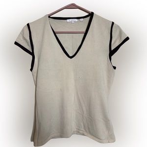 YUKA Cream Stretch Top Size Small V Neck